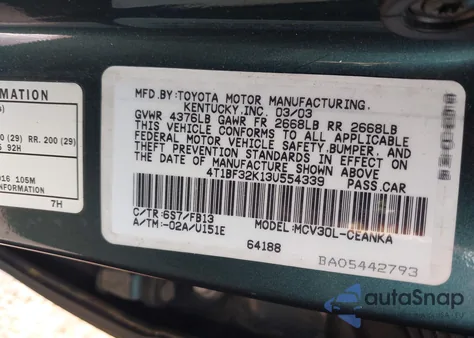 2003 Toyota Camry Le z USA, uszkodzony, nr VIN 4T1BF32K13U554339